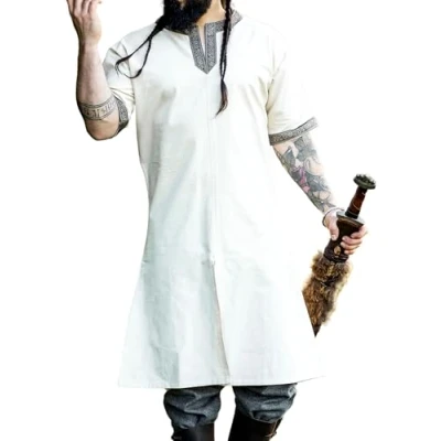 Abbildung von Leonardo Carbone® Kurzarm Tunika Richard Mittelalter Kleidung Herren, Hemd, Freizeithemden Kurzarm, Karneval Kostüm Wikinger Tunika, LARP 100% Baumwolle Natur S