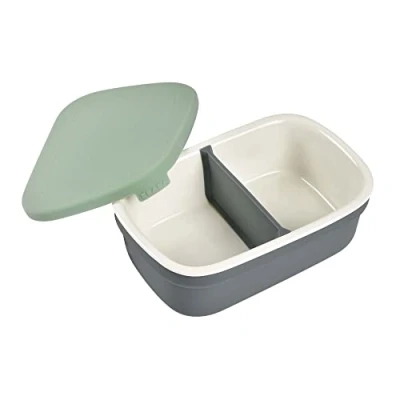 Abbildung von BÉABA, Lunchbox Keramik, Bentos, Babymahlzeiten, Keramik Snack /Mahlzeitenbox, Silikonhülle, gesunde Materialien, ofen und mikrowellenkompatibel, 540 ml, Mineral/Salbeigrün