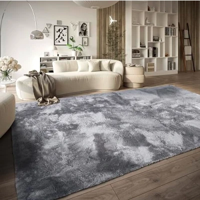 Abbildung von ELLE Decoration Calida Teppich Flauschiger Hochflor Wohnzimmerteppich Einfarbig Weich Pflegeleicht Langflor für Wohnzimmer, Esszimmer, Schlafzimmer, Kinderzimmer Silber, 80x150cm