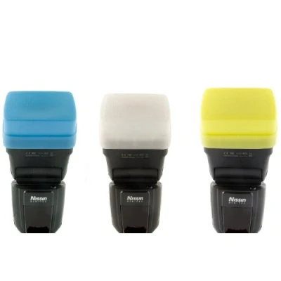 Abbildung von 3 Farben Bouncer/Diffusorset 100% passgenau für Nissin DI700