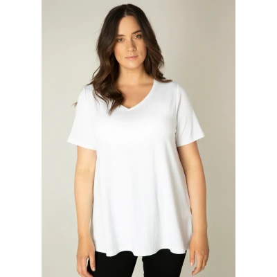 Abbildung von Base Level Curvy T Shirt &quot;Alba&quot;, Weich fließende, formstabile Qualität