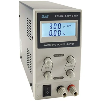 Abbildung von Labornetzgerät mit beleuchtetem Display 0 30V Regelbar I max. 10A 300Watt Kurzschlussfest Überlastschutz