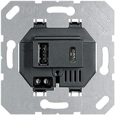 Abbildung von Jung USB Ladegerät 15CASW mit 2 Buchsen Ports: 1x Typ A, 1 xTyp C (max. 3A)
