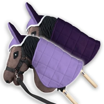 Abbildung von SKIPPI Wendbare Decke und Fliegenhaube für Hobby Horse Heidekraut Pflaume, Zubehör, Zweifarbige Pferdedecke Fliegenohren Steckenpferd, meisten Pferde A3 A4