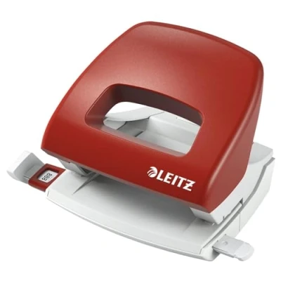 Abbildung von Leitz Kleiner Büro Locher aus Metall, 16 Blatt, Anschlagschiene mit Formatangaben, Ergonomisches Design, rot, 50380025
