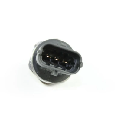 Abbildung von METZGER 0906177 Sensor, Kraftstoffdruck Kraftstoffverteilerrohr Hochdruckseite ORIGINAL ERSATZTEIL FORD: S Max Mk1, FIESTA 6, FOCUS 3 Turnier