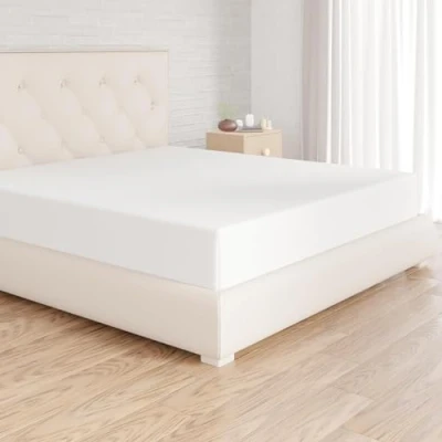 Abbildung von Amazon Basics Einzelnes Mikrofaser Spannbettlaken, Super Kingsize Bettgröße (180 x 200 30 cm), Leicht, Weich und Knitterfrei, Strahlend Weiß