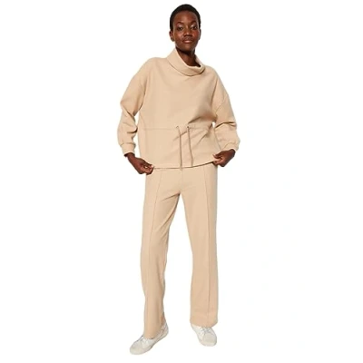 Abbildung von Trendyol Women&#039;s Damen Gerade Lange Ärmel Regulär Sweatshirt, Beige, M