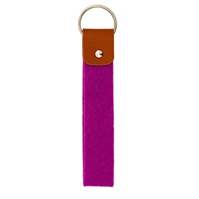 Abbildung von TSI 70290 VT rPET Schlüsselanhänger Farbe violett (17,5 x 3,5 cm)