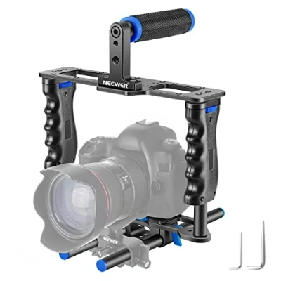 Abbildung von NEEWER Cage Kamera Käfig aus Aluminiumlegierung, mit oberem Griff, Zwei Handgriffen 15mm Stangen, Video Stabilisator kompatibel Canon Sony Fujifilm Nikon DSLR Camera und Camcorder (Schwarz + Blau)