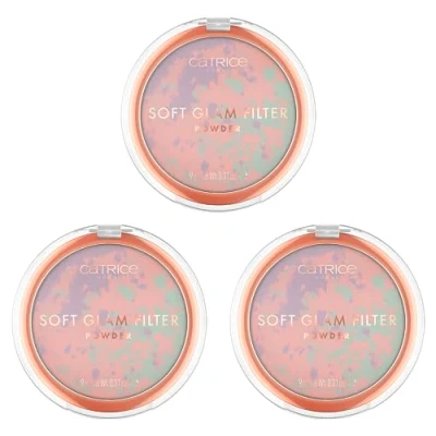 Abbildung von Catrice Soft Glam Filter Powder, Puder, Nr. 010, Mehrfarbig, aufhellend, farbkorrigierend, weichzeichnend, natürlich, strahlend, vegan, ohne Parfüm, Alkohol, Parabene, 3er Pack (3x9g)