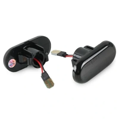 Abbildung von SLPRO Led Seitenblinker Schwarz für Renault Laguna I Trafic II Master