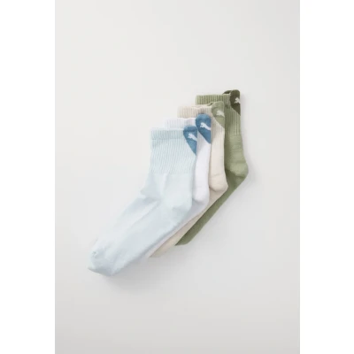 Abbildung von Puma Women Heart LOGO Short CREW 4 PACK Socken, Damen, Größe: 35 38, Blue/green