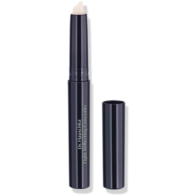Abbildung von Dr. Hauschka Light Reflecting Concealer Translucent 2,5 ml