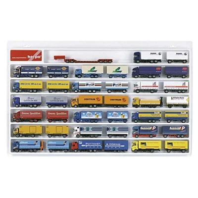 Abbildung von herpa 029346 LKW Schaukasten 1:87, Hängevitrine für 20 Hängerzüge, Showcase, Display, Miniaturen, Modellbau, Kunststoff Weiß (69.5 x 44.6 cm 4.0 cm), Weiss/Opulenter Garten