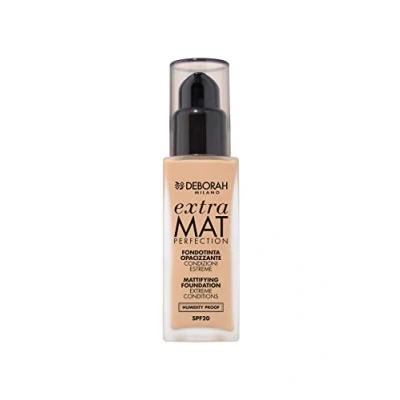 Abbildung von Deborah Grundierung Extra Mat Perfection Nr. 3.2 Hazelnut Finish matt, Textur No Transfer und Humidity Proof, SPF20 30 ml