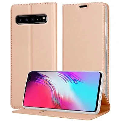 Abbildung von Cadorabo Hülle kompatibel mit Samsung Galaxy S10 5G in Classy ROSÉ Gold Schutzhülle Magnetverschluss, Standfunktion und Kartenfach