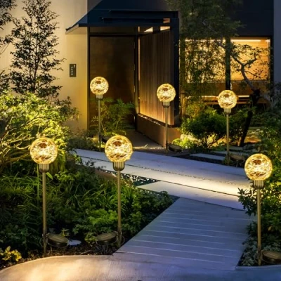 Abbildung von SALCAR LED Solarleuchten Gartendeko, 2 Stück Solarstecker Gartenleuchten Außen Wasserdicht, 8 Modi Solar Gartenleuchten, Gartenstecker Solarlampen für Garten Rasen Terrasse Deko, Warmweiß