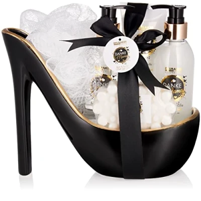 Abbildung von BRUBAKER Pflege Geschenkset Danke Mama Dusch und Badeset mit Rosen Vanille Duft Pflegeset, 6 tlg., in Keramik Stiletto Geschenk für die Mutter