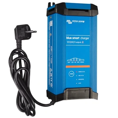 Abbildung von Victron Energy Blue Smart Batterie Ladegerät 12 Volt 20 Ampere 230V Autobatterie Batterieerhaltungsgerät und Desulfator IP22 Geschützt Bluetooth 3 Ausgänge CEE 7/7