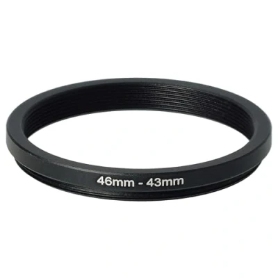 Abbildung von vhbw Step Down Ring Adapter von 46 mm auf 43 für Kamera Objektiv Filteradapter, Metall, Schwarz