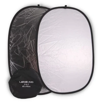 Abbildung von Lens Aid 60x90cm Faltreflektor 2 in 1: Faltbarer Fotografie Lichtreflektor rechteckig Silber, Weiß, für im Fotostudio und Outdoor mit Tasche