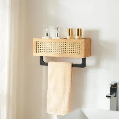Abbildung von [en.casa] Wandregal Tervola Badezimmerregal mit Handtuchhalter Hängeregal 36 x 13 19 cm Bambus Küchenregal Schwebendes Regal Handtuchstange in Rattanoptik