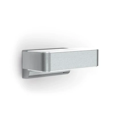 Abbildung von Steinel Connect LED Außenleuchte L 810 SC, smarte Wandleuchte, Bewegungsmelder, dimmbar, bedienbar per App, Zeitschaltuhr, 9.8 W, 3000 K, Silber