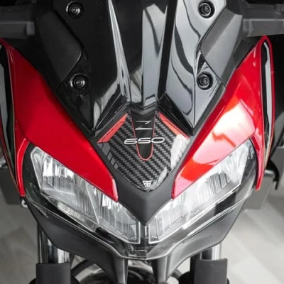 Abbildung von Resin Bike Aufkleber Motorrad Kompatibel Mit Kawasaki Z650 2024 Red/Ebony. Schutz Windschild vor Stößen und Kratzern. Aufklebersatz 3D Harzklebstoff Stickers Made in Italy