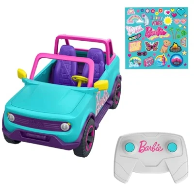 Abbildung von Hot Wheels Ferngesteuertes Auto, Barbie Ferngesteuerter SUV mit Aufklebern, kann 2 Puppen Plus Zubehör aufnehmen, individuelle Gestaltung durch aufklebbare Sticker, HTP53