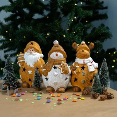 Abbildung von Keramik LED Figur 3er Set Weihnachtsmann, Rentier und Schneemann Weihnachtsdeko Tisch Deko Dekofigur