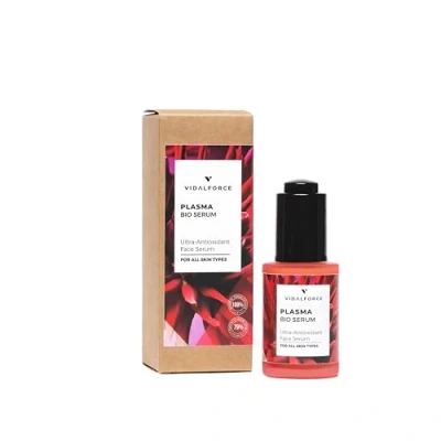 Abbildung von PLASMA. Bio Serum. 4% Retinol Serum (Bakuchiol), 15% Niacinamide (Vitamin B3), 5% Hyaluron Serum, Vitamin C 10% Astaxanthin und 24 Natürliche Aktive. Anti falten