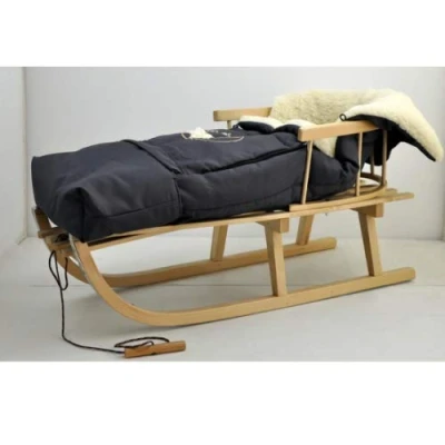 Abbildung von Holzschlitten Kinderschlitten aus Buchenholz Rückenlehne inkl. Zugseil + Winterfußsack Schlittensack Fußsack mit Reißverschluss 40/110 cm Schlitten Metallkufen (Anthrazit)