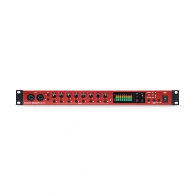 Abbildung von Focusrite Clarett+ OctoPre ADAT Mikrofonvorverstärker mit acht Ins/Outs in professioneller Qualität für die Musikproduktion, hoher Dynamik, niedrigstem Rauschen und analoger Air Funktion