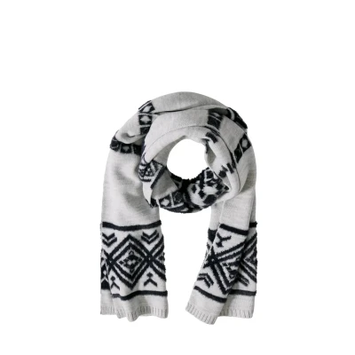 Abbildung von CECIL Damen B572592 Gemusterter Strickschal, Smooth Silver Melange, A
