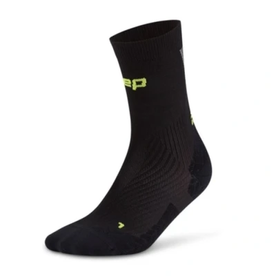 Abbildung von CEP Core Run Ultralight Kompressionssocken Mid Cut Schwarz, Gr. 39 42 Für optimale Laufleistung und schnelle Regeneration