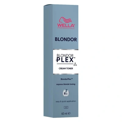 Abbildung von Wella BlondorPlex Cream Toner 81 Pale Silver 60ml