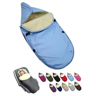 Abbildung von Fußsack für Babyschale [Winterfußsack] Kinderautositz Gruppe 0+ und Kinderwagenschale 3 Punkt 5 Gurtsystem universal Lammwolle Sitzauflage verstellbar (hellblau)