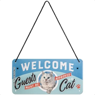 Abbildung von Nostalgic Art Retro Hängeschild, 10 x 20 cm, Welcome Guests Cat Geschenk Idee für Katzen Besitzer, aus Metall, Vintage Design mit Spruch