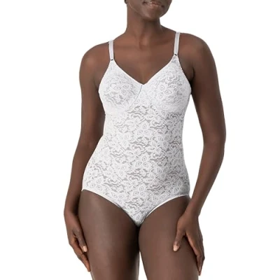Abbildung von Bali Damen Shapewear Lace &#039;N Smooth Body Slip Weiß 80DD
