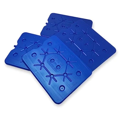 Abbildung von ToCi XXL Kühlakku 4er Set Freezeboard (32x25 cm) mit je 800 ml 4 Blaue Kühlelemente Iceakku für die Kühltasche Kühlbox Eisbox Kühlakkus dünn, extra flach Kühlpack Kühltragetasche