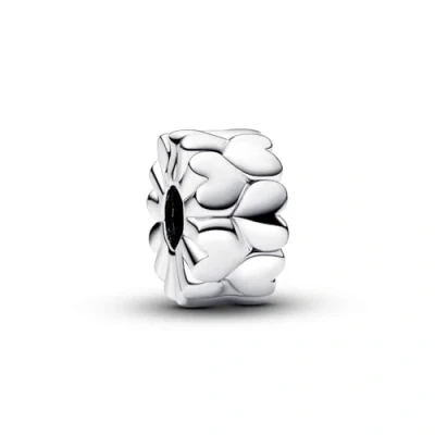 Abbildung von Pandora Bead Charm Heart Pattern 792828C00 Silber