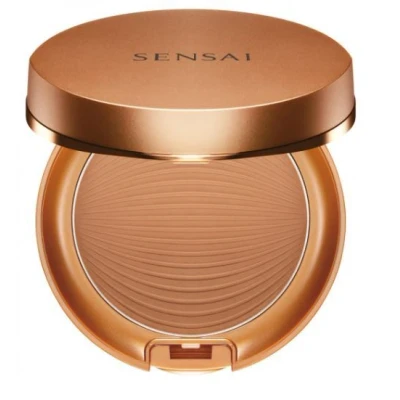 Abbildung von Sensai Silky Bronze Natural Veil Compact SPF 20 Dark SC04 8,5 g