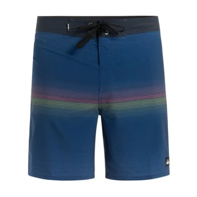 Abbildung von Quiksilver Badeshorts, Herren, Größe: 33, Bsw6