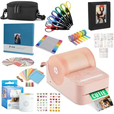 Abbildung von HP Sprocket Panorama Tragbarer Sofort Farbetiketten und Fotodrucker (Rosa), Bastelpaket mit Koffer, Zink Rolle, Fotoalbum, Markern, Schere, Klebeband, Aufklebern Rahmen
