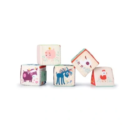 Abbildung von Lilliputiens Stoffwürfel zum Stapeln Spiel mit 5 Stoffwürfeln für Babys und Kleinkinder 6 Aktivitäten in 1 Sensorisches Lernspielzeug Thema Bauernhof Ab 12 Monaten 83455