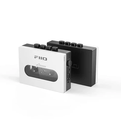Abbildung von FiiO CP13 Tragbarer Kassettenspieler mit 3,5 mm Kopfhöreranschluss, ultra niedriges Wow&amp;Flutter, angetrieben durch Typ C oder Lithium Batterie (Weiß und Schwarz)