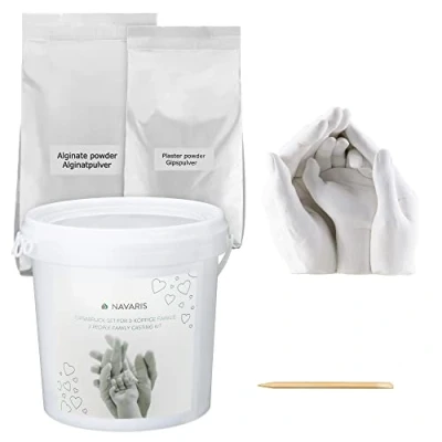 Abbildung von Navaris Bastelnaturmaterial 3D Abformset Gips Familie Hände XL Set pH neutral, (1 tlg)