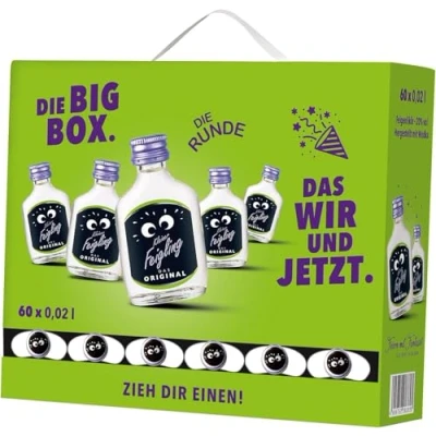 Abbildung von Kleiner Feigling Das Original Feinster Wodka und fruchtiges Feigenaroma Perfekt für Junggesellenabschied Big Box 60 x 0,02l 20% vol.