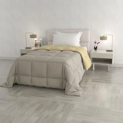 Abbildung von Italian Bed Linen Wintersteppdecke Elegant, Mikrofaser, Creme/Hellgrau, 170x260cm